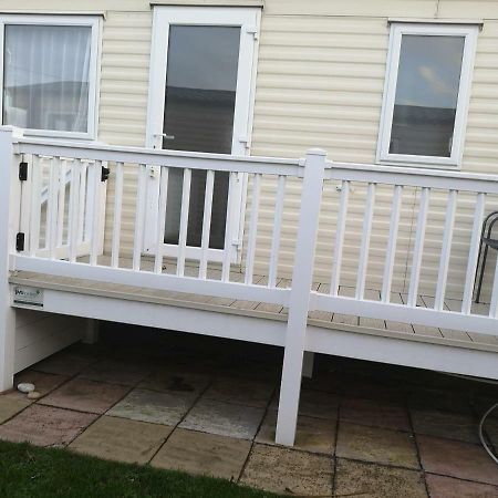 Caister Beach Haven Holiday Home Екстер'єр фото