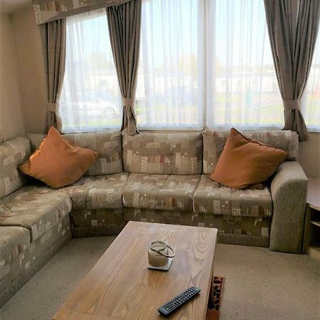 Caister Beach Haven Holiday Home Екстер'єр фото